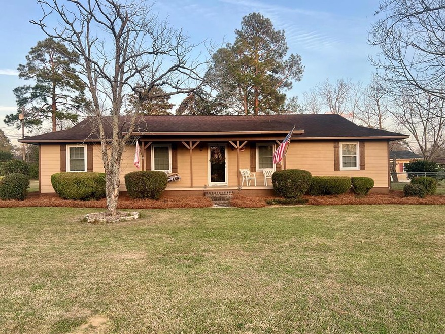 109 Pearl Place, Fitzgerald, GA 31750 - photo 1
