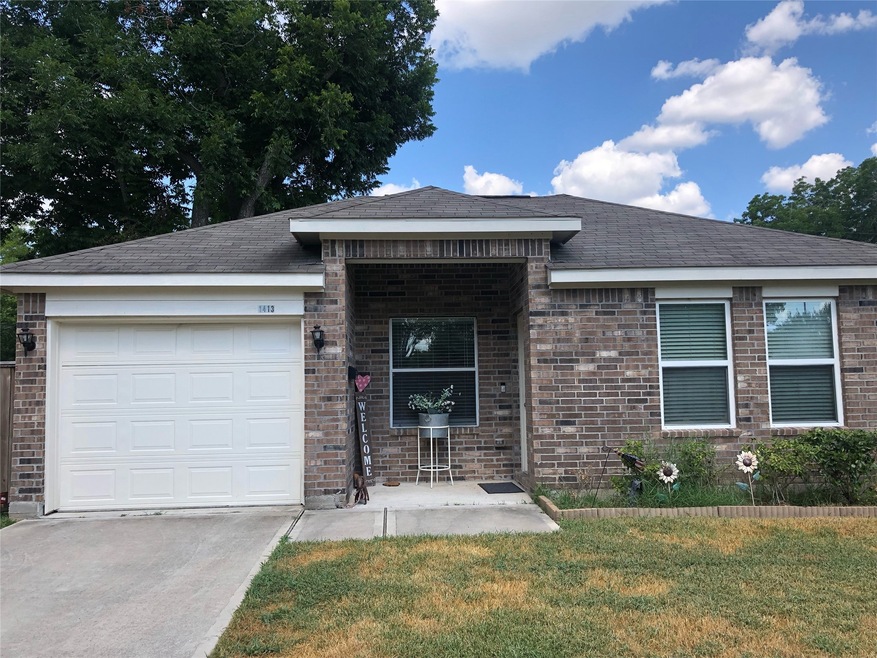 1413 5th St, Rosenberg, TX 77471 - photo 1