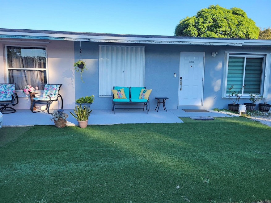 507 Wisteria Ave unit B, Fort Pierce, FL 34982 - photo 1