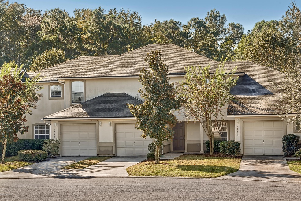 01 House Front