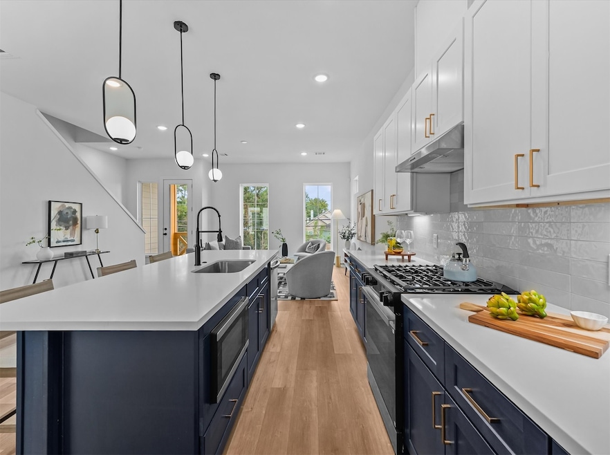 1802 Del Norte St unit A, Houston, TX 77018 - photo 1