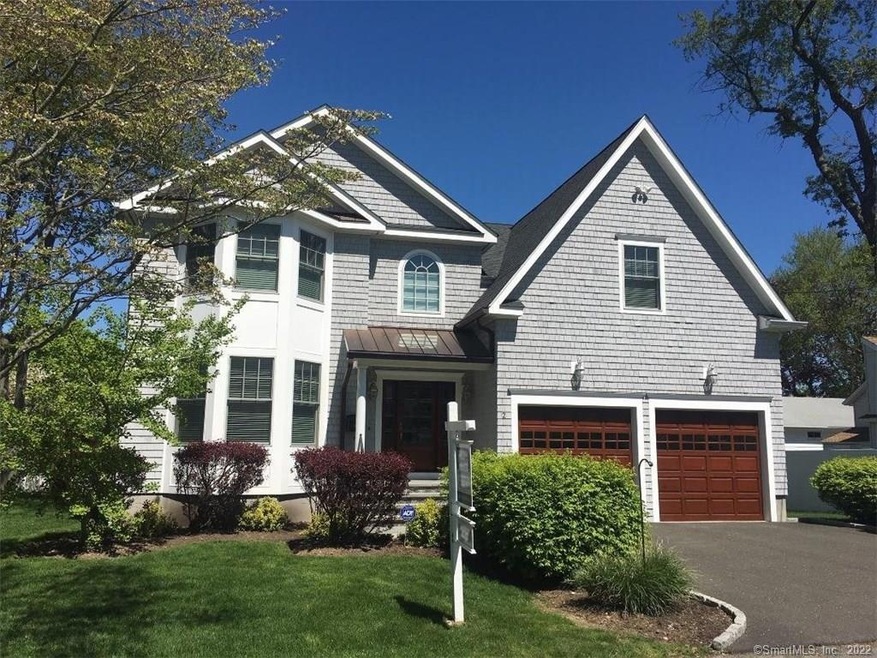 2 Carleton St, Fairfield, CT 06824 - photo 1