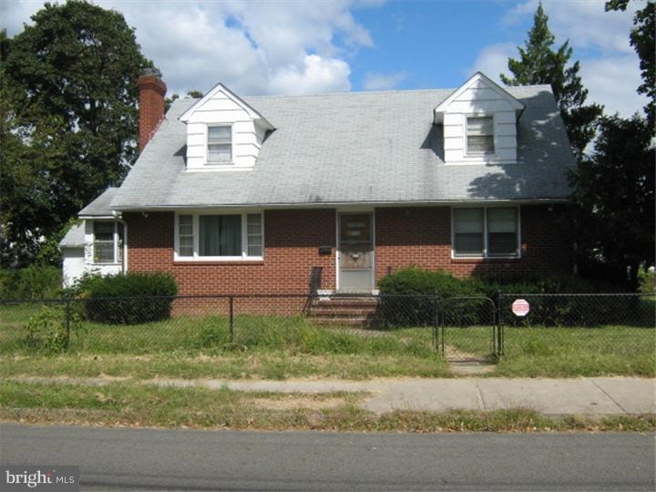 1842 Genesee St, Trenton, NJ 08610 - photo 1