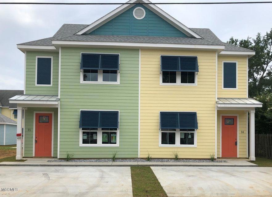 216 Carre Ct unit 16, Bay Saint Louis, MS 39520 - photo 1