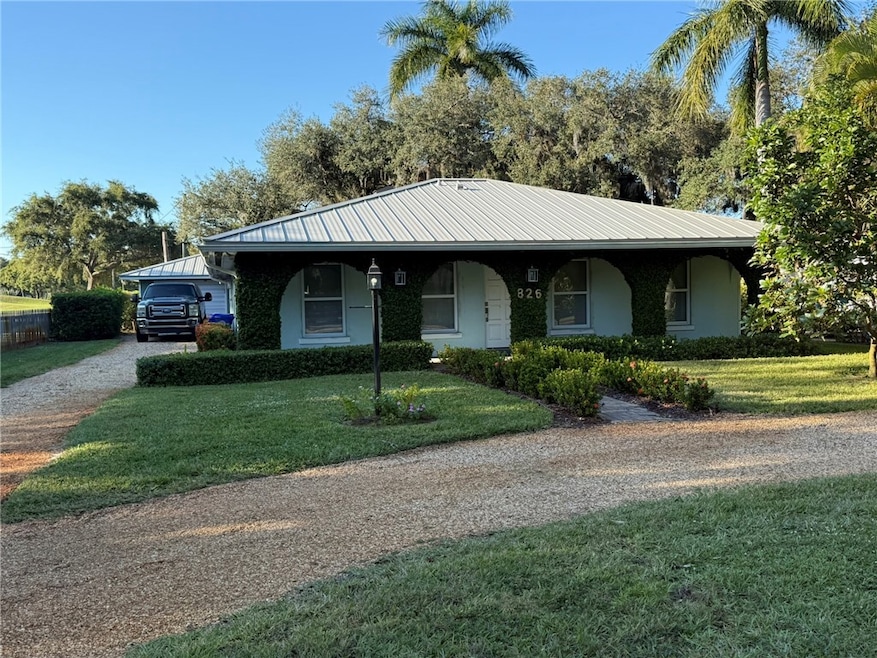 826 Royal Palm Place, Vero Beach, FL 32960 - photo 1