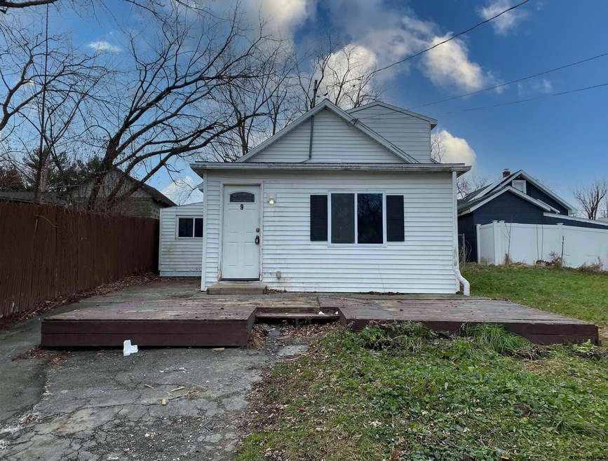 9 St Clair Ave, East Greenbush, NY 12144 - photo 1