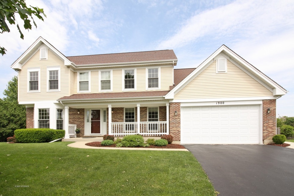 1900 W Downer Place, Aurora, IL 60506 - photo 1