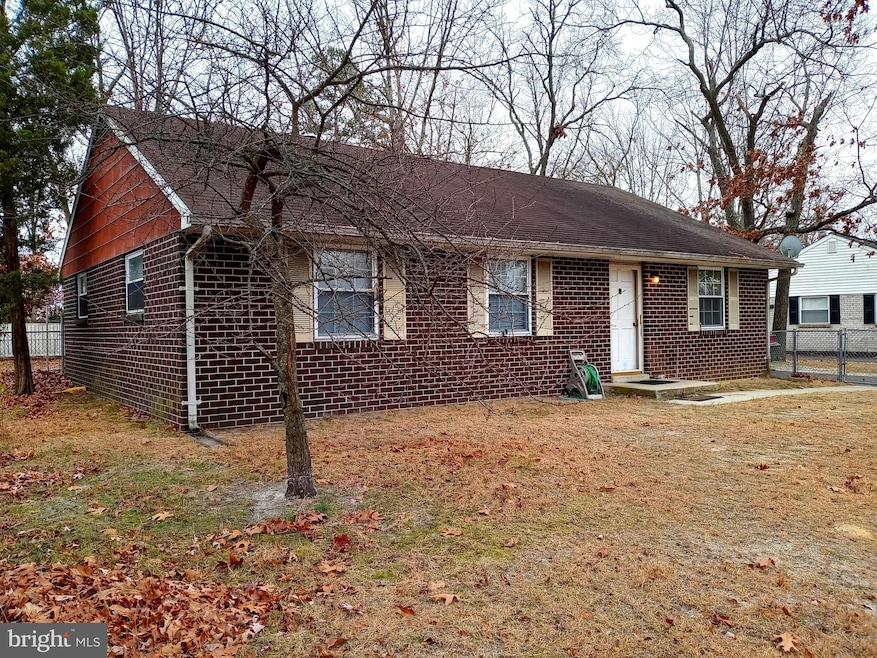 913 Louis Dr, Millville, NJ 08332 - photo 1