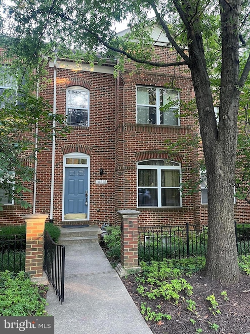 10212 Rutland Round Rd, Columbia, MD 21044 - photo 1