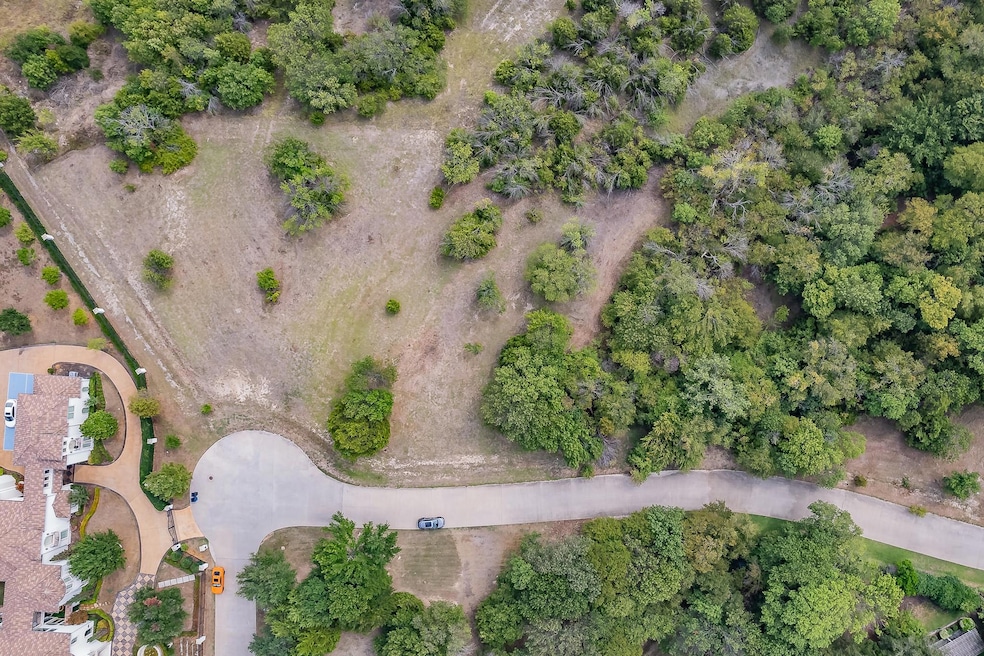 For Sale $2,000,000 • Co-Listing Agent