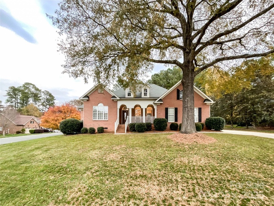 1004 Ivy Pond Ln, Indian Trail, NC 28079 - photo 1