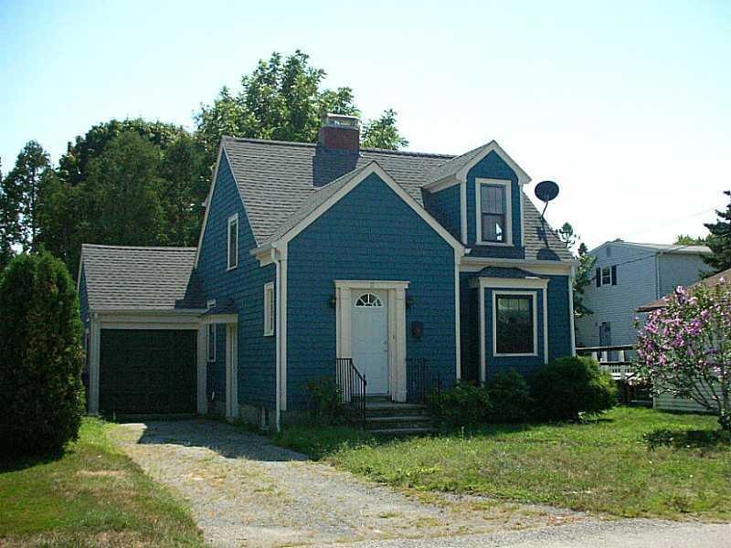 11 Benedict St, Riverside, RI 02915 - photo 1