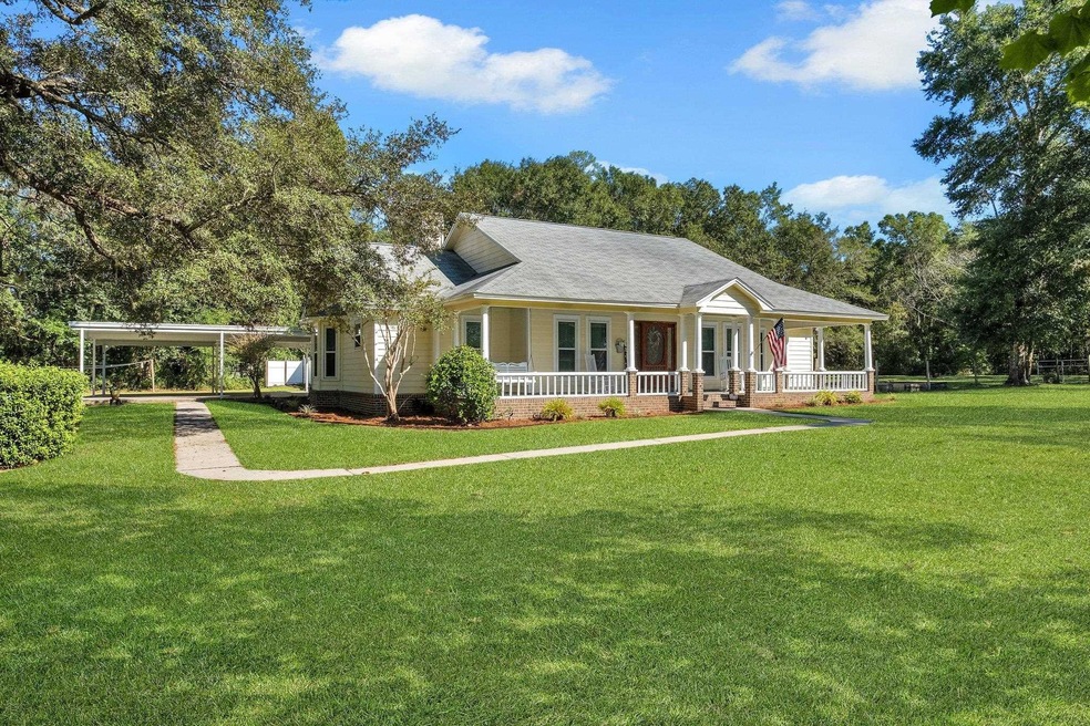 137 Longleaf Dr, Crawfordville, FL 32327 - photo 1