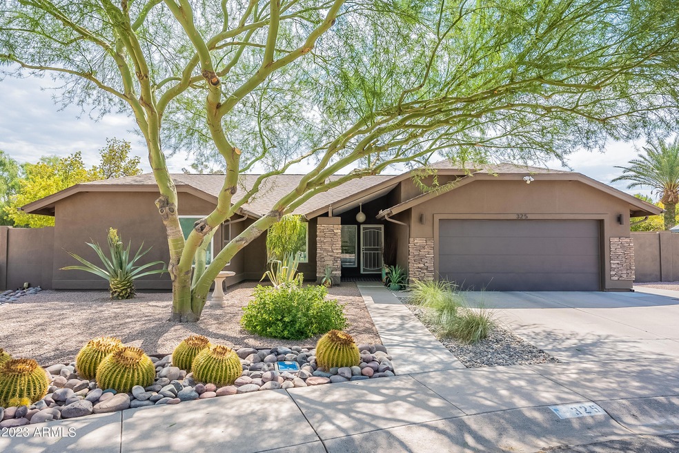 325 S Cathy Ct, Chandler, AZ 85226 - photo 1