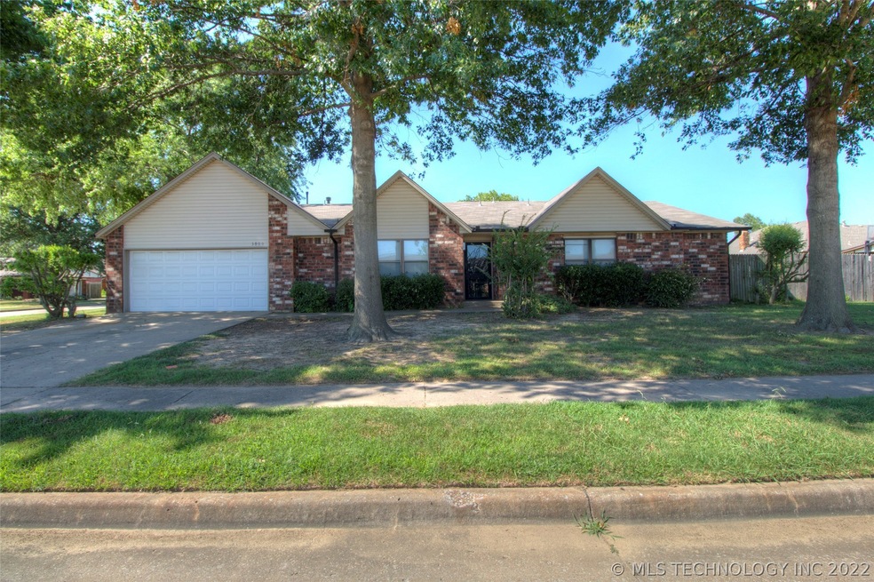 3000 E Oakridge St, Broken Arrow, OK 74014 - photo 1