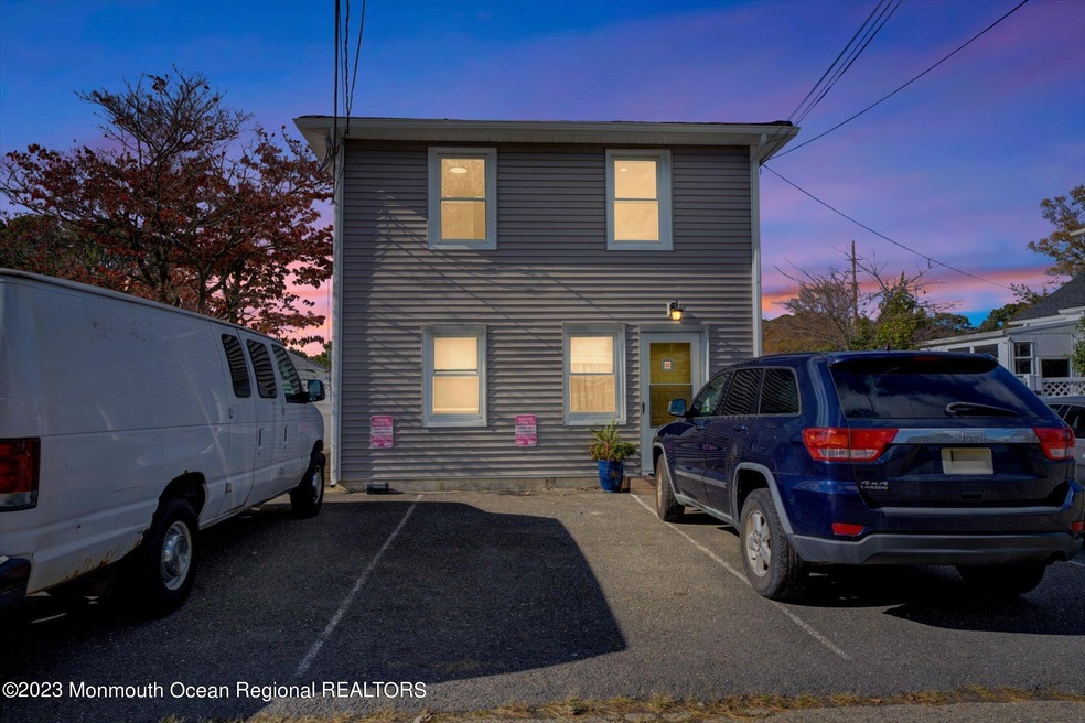 1194 Eatontown Blvd unit R3, Oceanport, NJ 07757 - photo 1