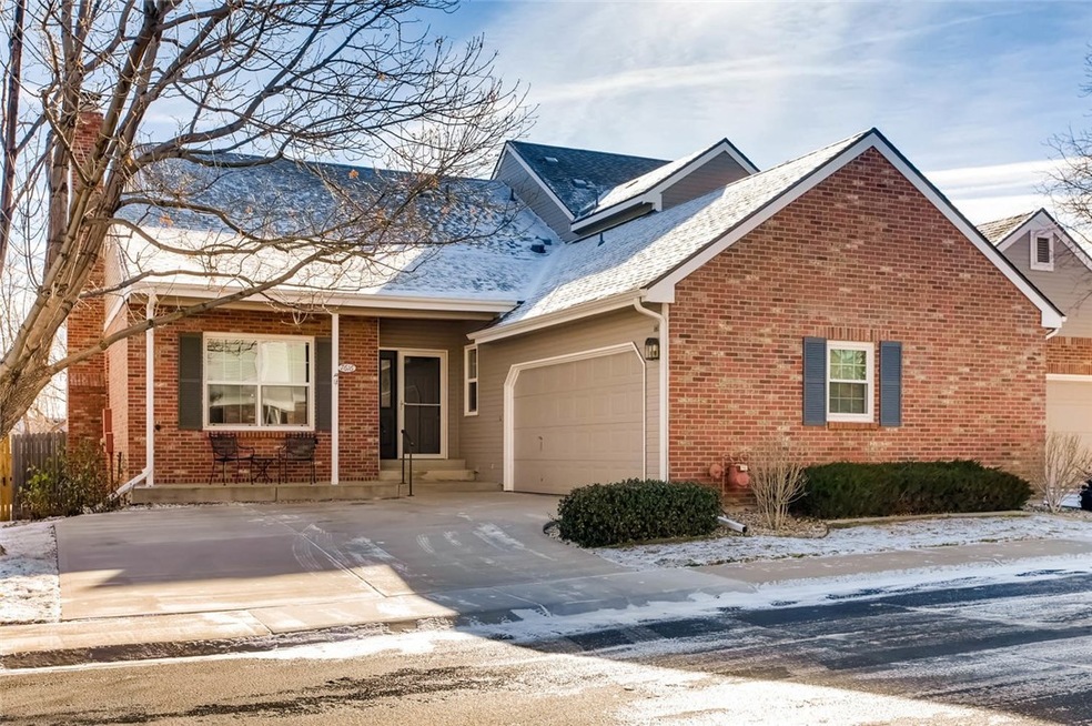 Well maintained Townhome with 2 Car Garage.  HOA m