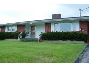 901 Ridgefield Dr, Johnson City, TN 37601 - photo 1