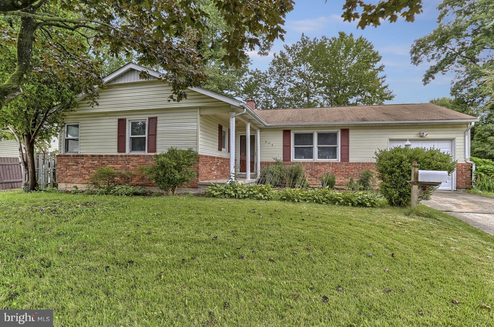 209 Doncaster Rd, Joppa, MD 21085 - photo 1