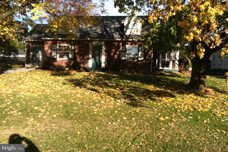 6245 Lincoln St, Chambersburg, PA 17202 - photo 1