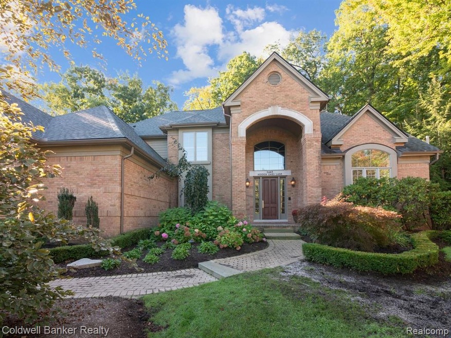 Welcome to 3465 Hidden Oaks Lane!