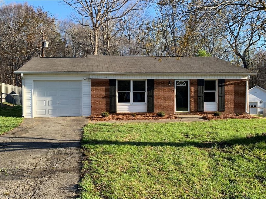 357 Northfield Dr, King, NC 27021 - photo 1