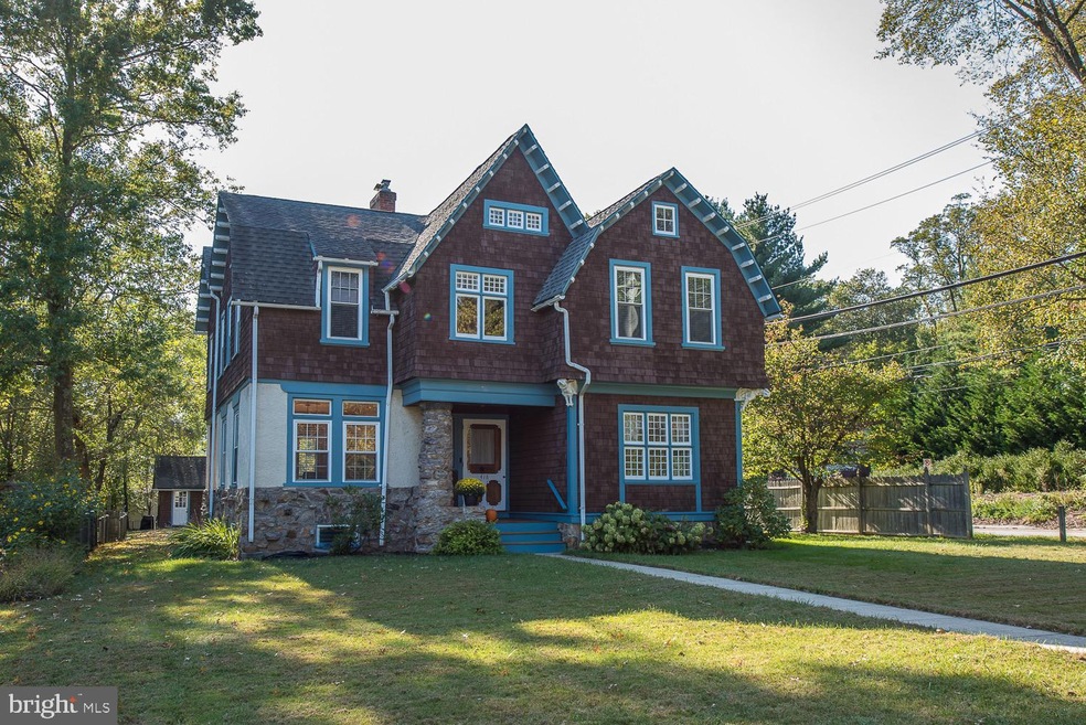 418 Oak Ln, Wayne, PA 19087 - photo 1