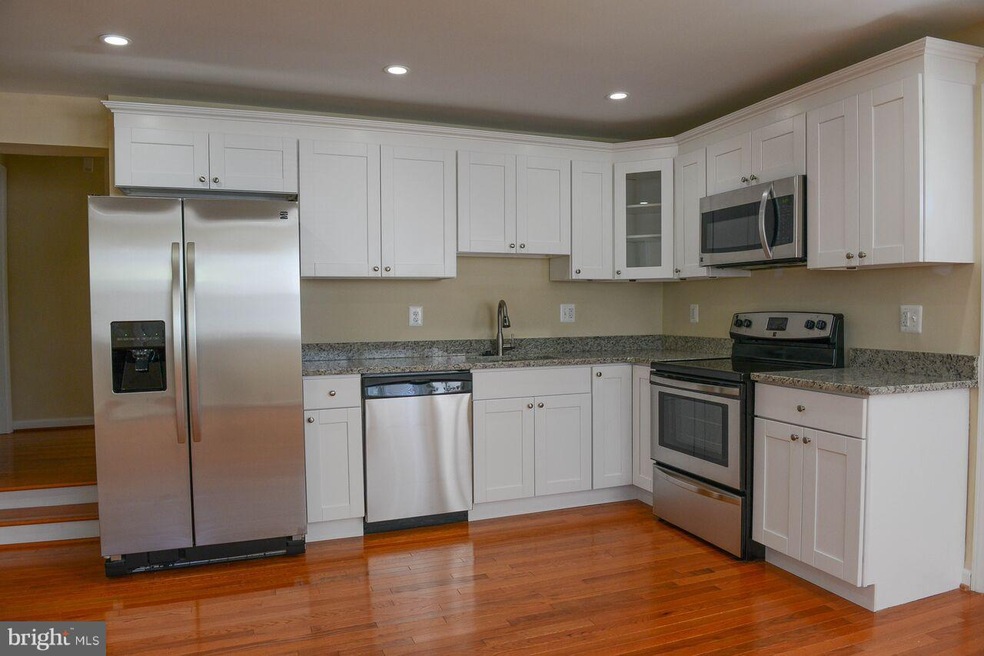 411 Goldleaf Ave, Capitol Heights, MD 20743 - photo 1