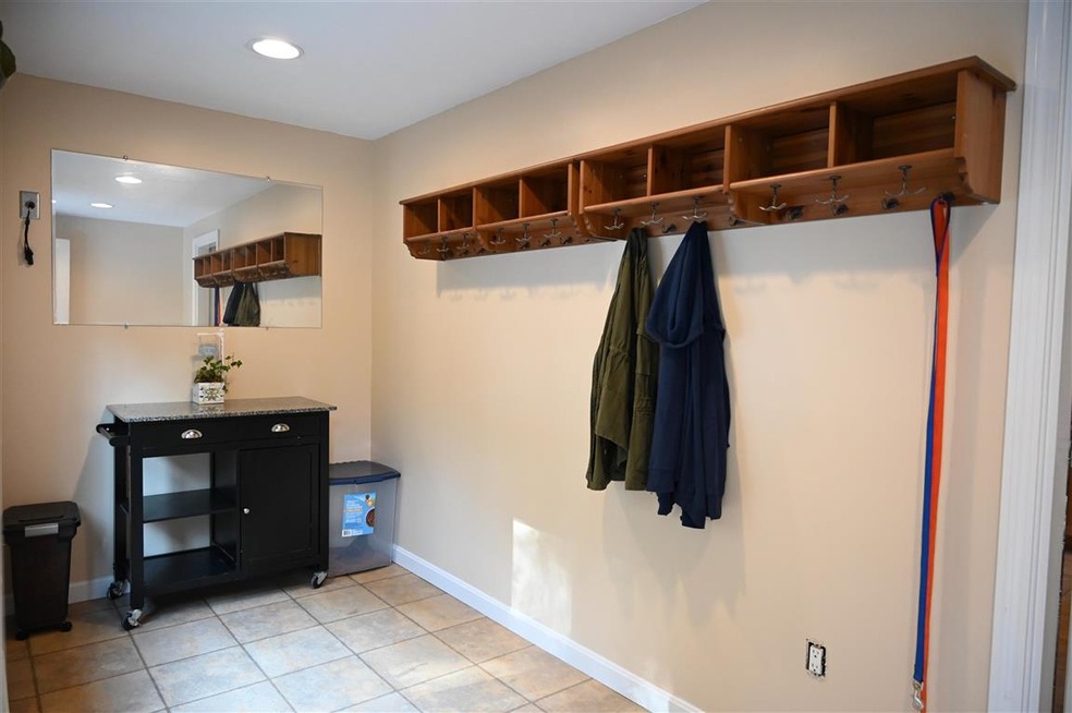 15 Hoyt Rd, Goffstown, NH 03045 - photo 1