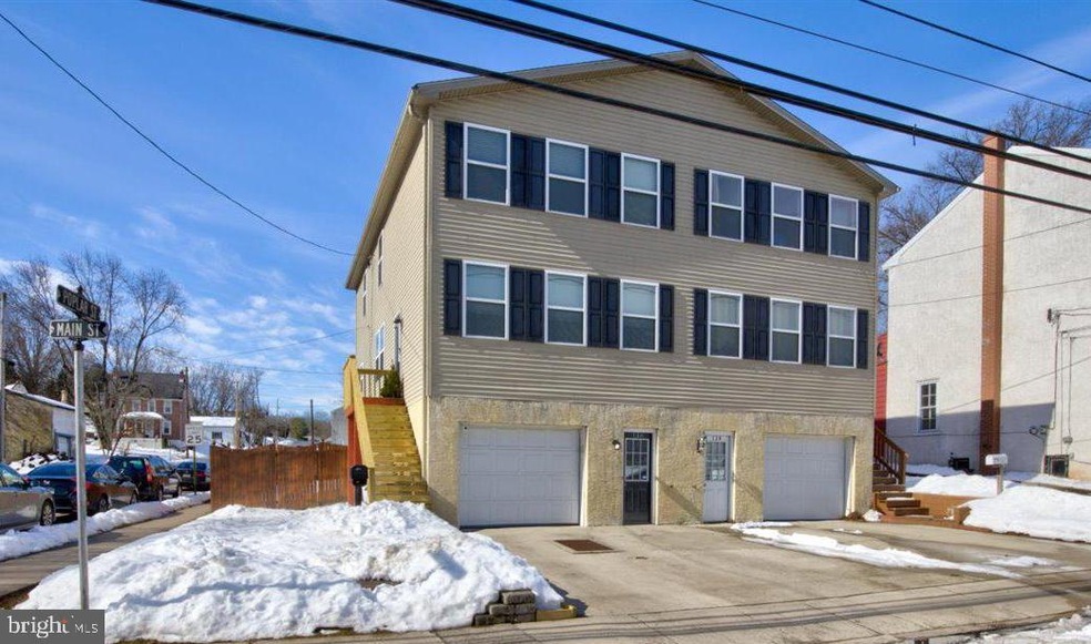 136 S Main St, Spring City, PA 19475 - photo 1