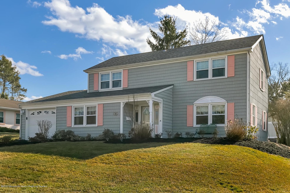 12 Indigo Ln Aberdeen NJ 07747-large-001