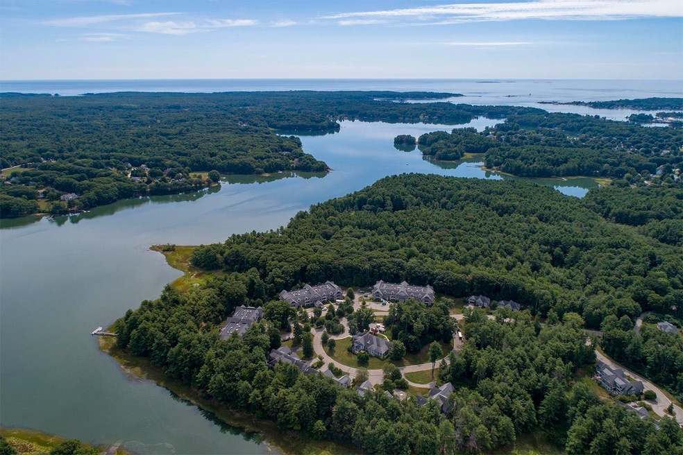 42.5 acres of gorgeous natural beauty along the sh