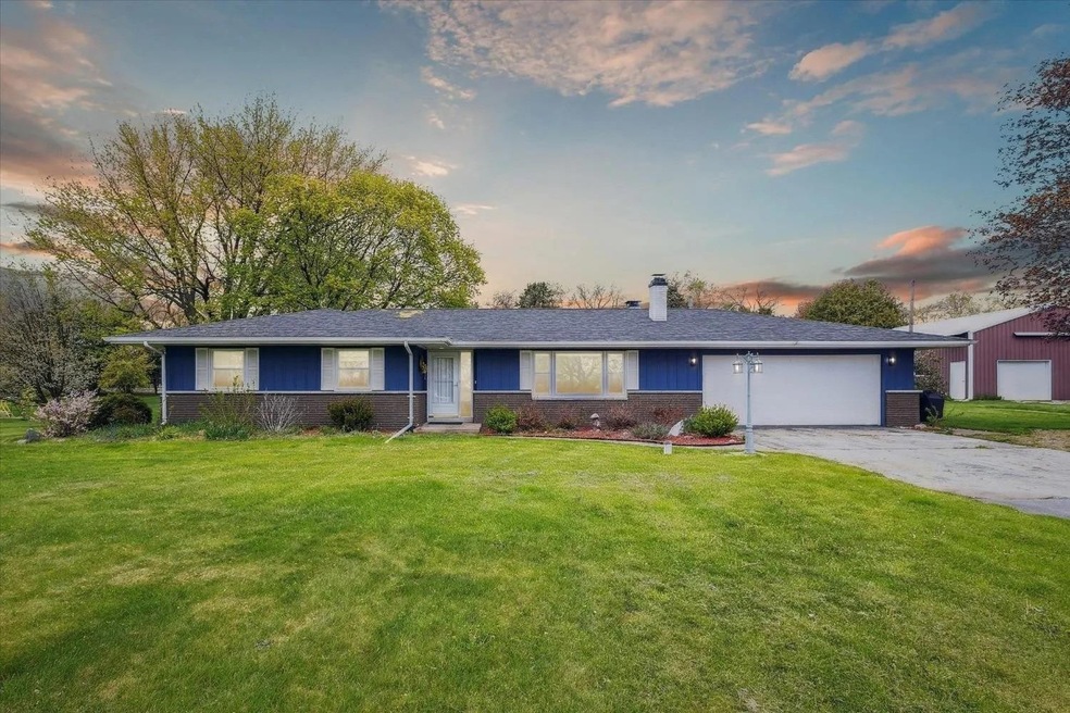 7665 E Us Highway 20, New Carlisle, IN 46552 - photo 1