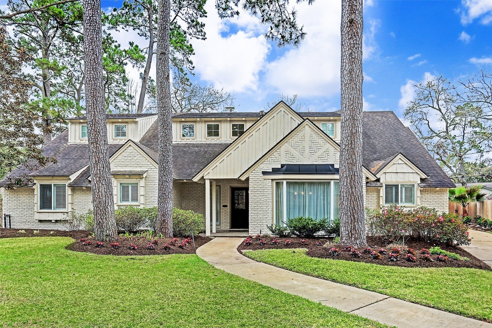 12111 Mossycup Dr, Houston, TX 77024 - photo 1