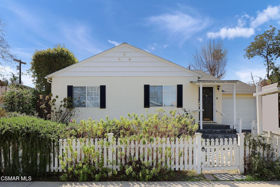 18020 Collins St, Encino, CA 91316 - photo 1