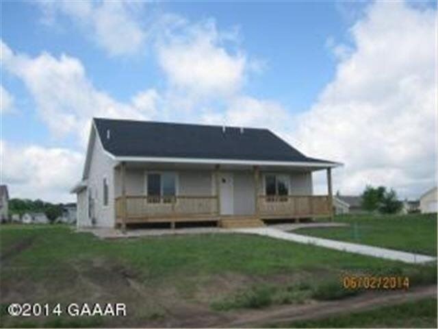 1000 Abbygail Dr, Alexandria, MN 56308 - photo 1