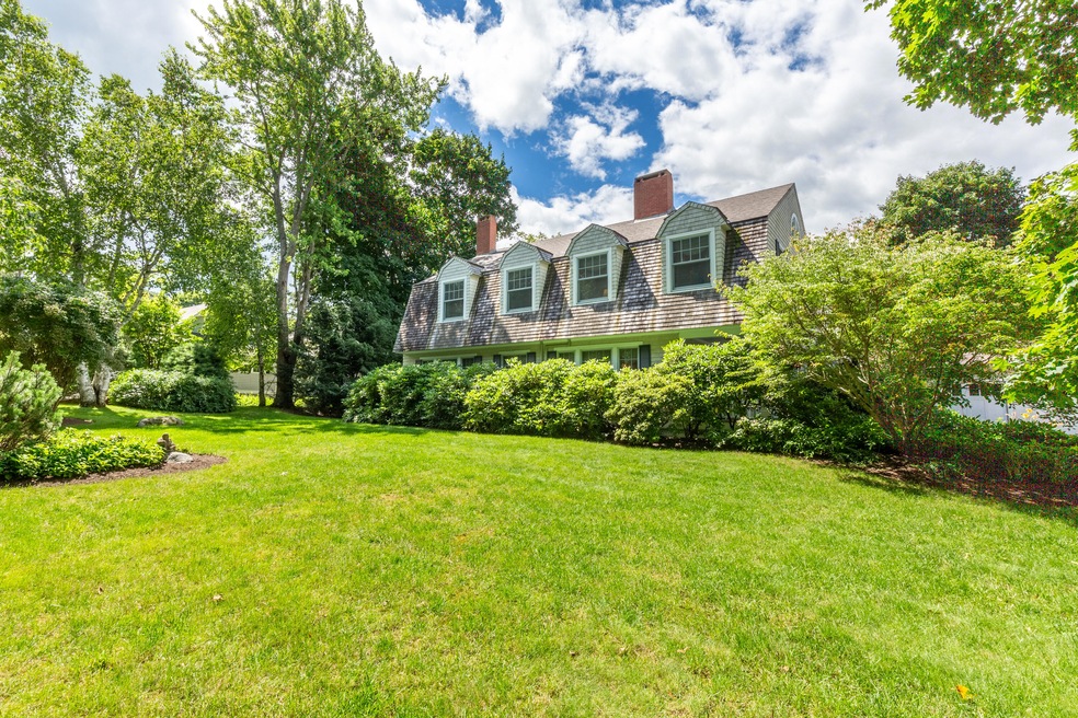 139 Chestnut St, Camden, ME 04843 - photo 1