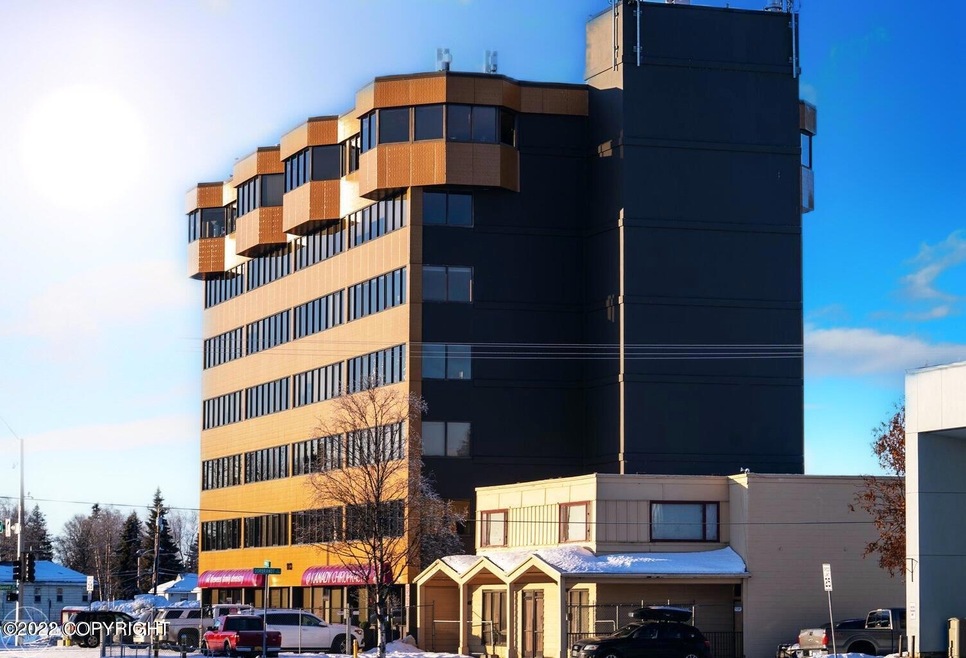 1113 W Fireweed Ln unit 500, Anchorage, AK 99503 - photo 1