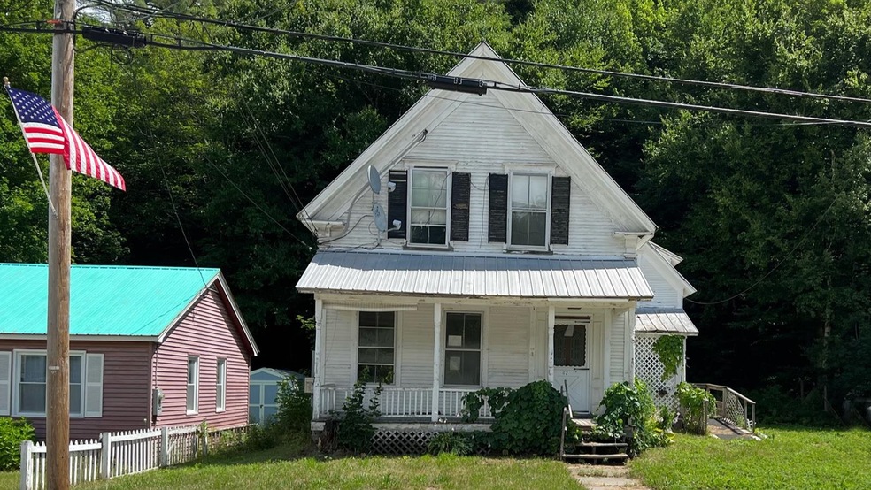 62 Andover St, Ludlow, VT 05149 - photo 1