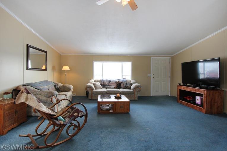 3530 18th St, Wayland, MI 49348 - photo 1