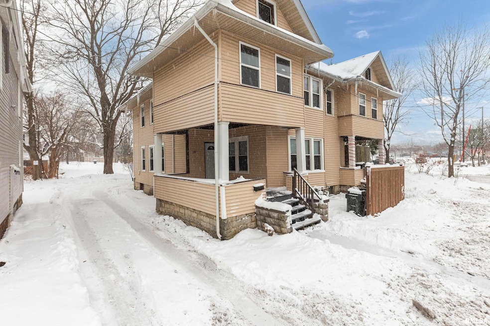 125 E Locust St, Davenport, IA 52803 - photo 1