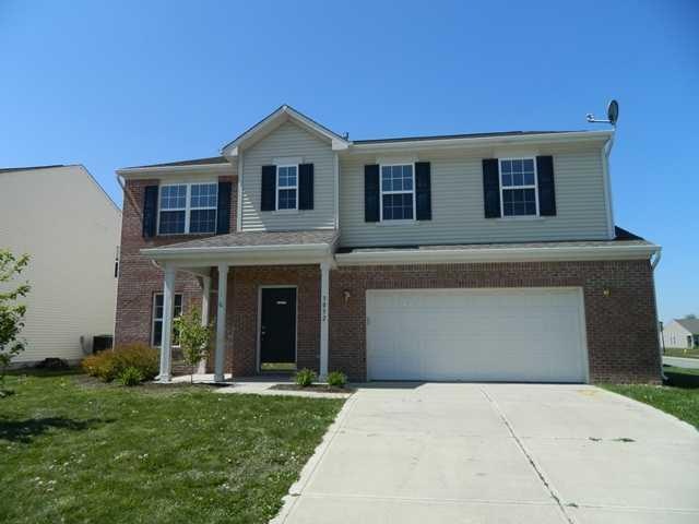 3052 Limber Pine Dr, Whiteland, IN 46184 - photo 1