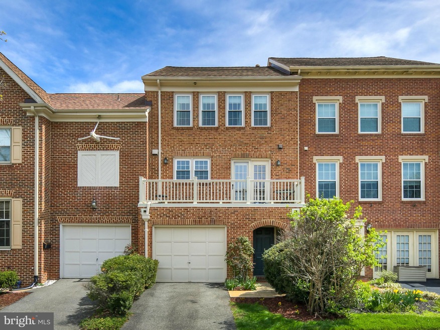 5903 Munson Ct, Falls Church, VA 22041 - photo 1