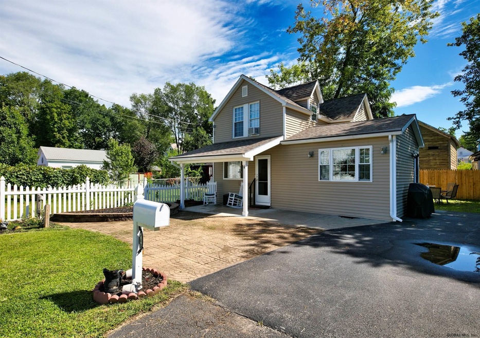 341 Perry St, Schenectady, NY 12306 - photo 1