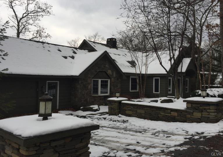 2135 Laurel Grove Ct, Buck Hill Falls, PA 18323 - photo 1