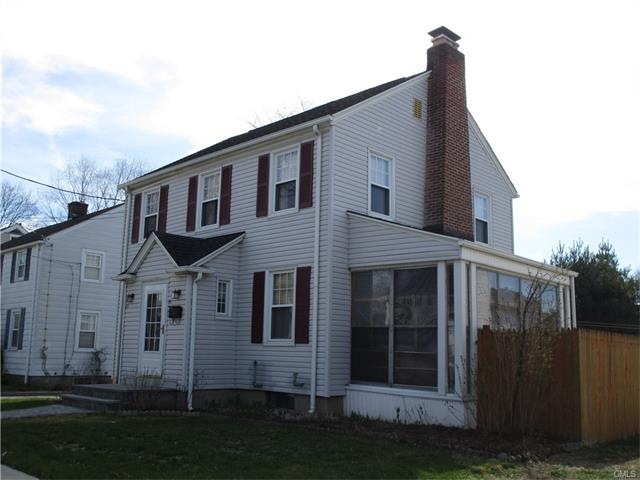 71 Astoria Ave, Bridgeport, CT 06604 - photo 1