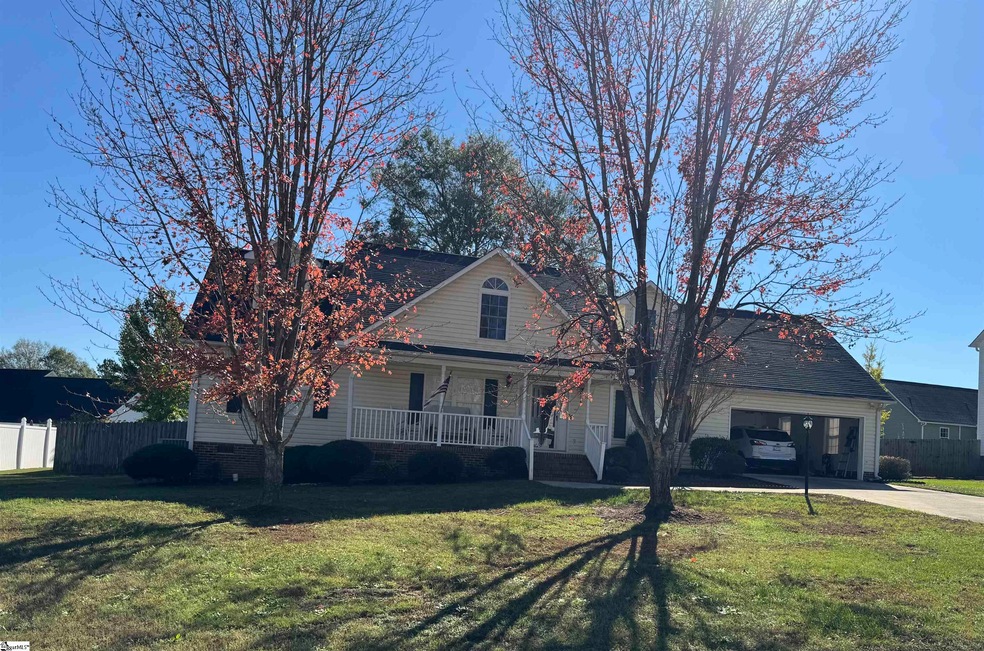 120 Amberwood Dr, Anderson, SC 29621 - photo 1