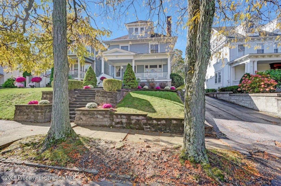 1118 Columbia St, Scranton, PA 18509 - photo 1