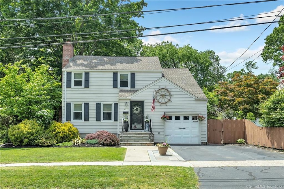 121 Old Spring Rd, Stratford, CT 06614 - photo 1