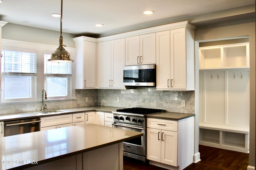 42 Bruce Park Ave unit 1, Greenwich, CT 06830 - photo 1